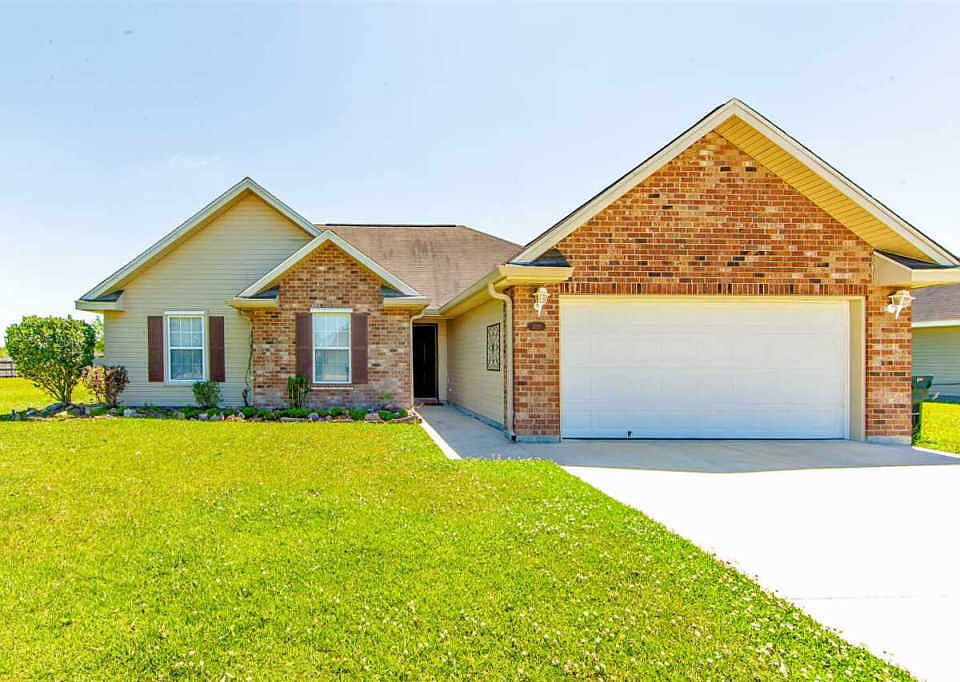 1st image of 400 Baptiste Cir