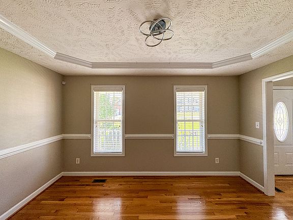3rd image of 51 Jubilee Ct