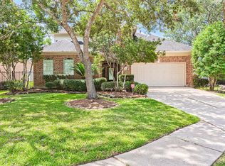 2903 Silver Maple Ct, Friendswood, TX 77546