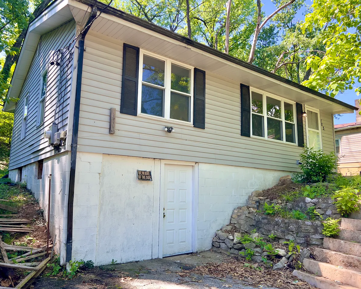 Building Photo - 7534 Blanding Dr
