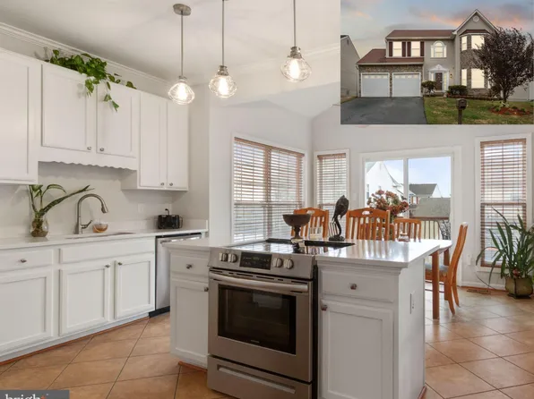 8 Fulton Dr, Stafford, VA 22554