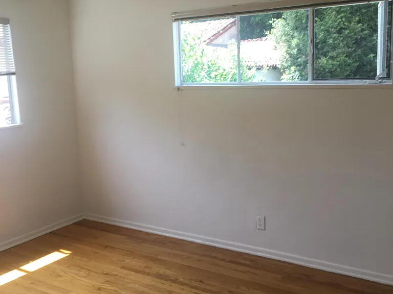1477 Havenhurst Dr #1 — Photo 7