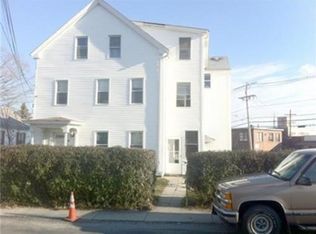 9 Summer St APT 3, Leominster, MA 01453