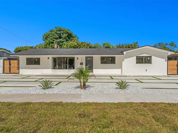 7993 W 18th Ln, Hialeah, FL 33014