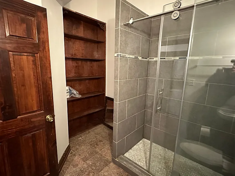 2053 W Division St #2 — Photo 8