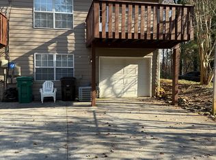 696 Shadywood Ln, Knoxville, TN 37923