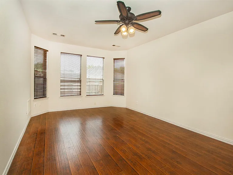 3605 Maddock Dr — Photo 11