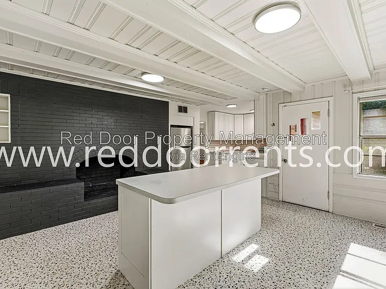 4701 Kessler Boulevard East Dr — Photo 14