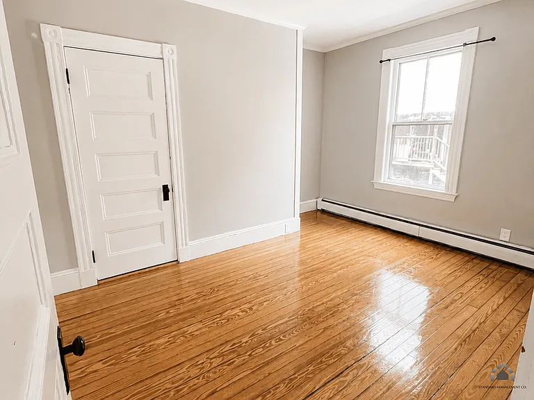 14 West St #1 — Photo 12