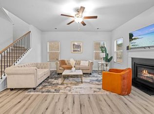 211 Clark Lake Ln, Grayson, GA 30017