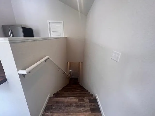 244 Westwoods Dr #244B — Photo 2