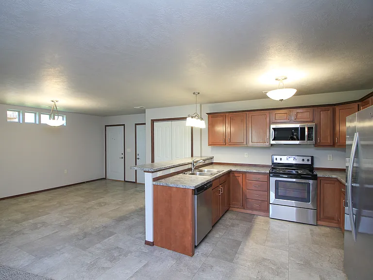 281 Vernon Dr #4 — Photo 7