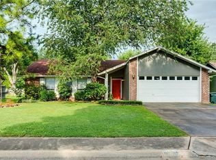 3057 N Elizabeth Ave, Fayetteville, AR 72703