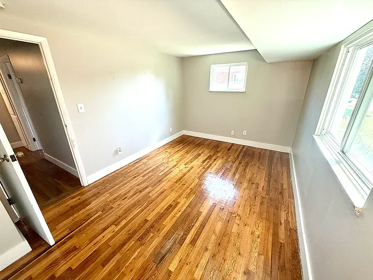 928 Woodhill Dr — Photo 7