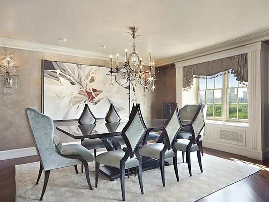 Sold by Sotheby's International Realty | media 2