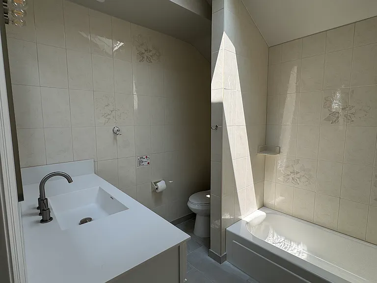 1 Ledyard Pl — Photo 14