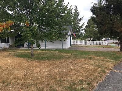 3rd image of 4916 186th Pl SW