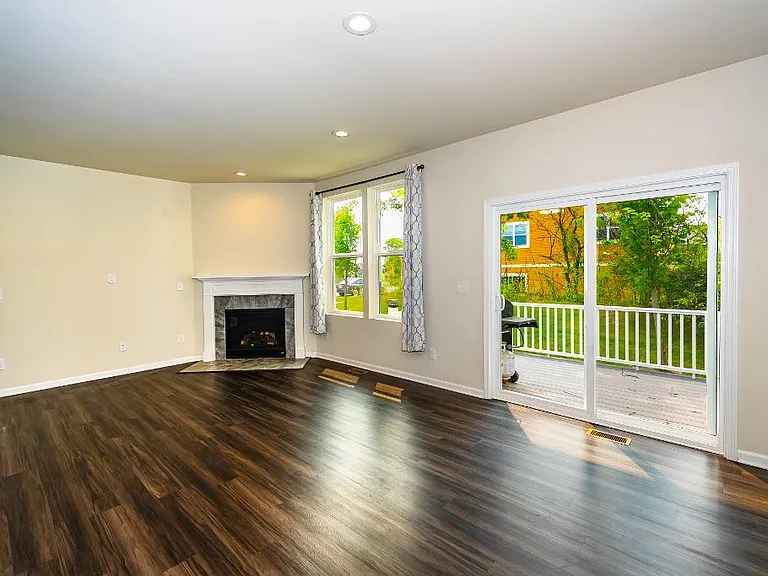2801 Dillon Dr — Photo 17