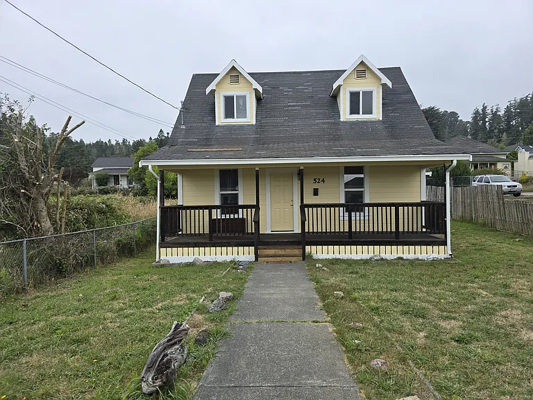 524 Main St — Photo 1