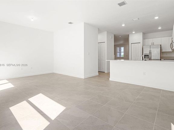 3rd image of 2623 SE 25th Ter