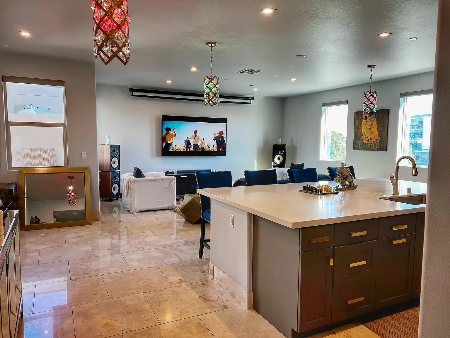 2 bed, 1465 sqft, $4,400 — Photo 1