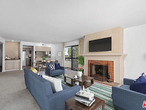 5th image of 1250 Amherst Ave APT 201