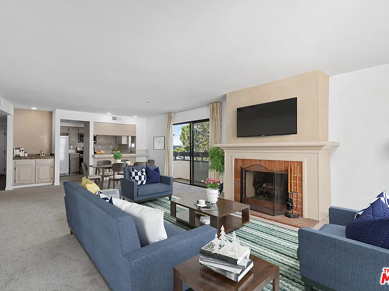 1250 Amherst Ave #201 — Photo 5