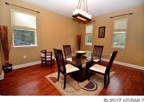 3rd image of 3328 Cerro Ave
