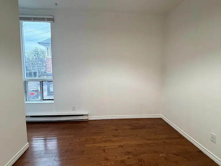 968 Bathurst St #4 — Photo 10