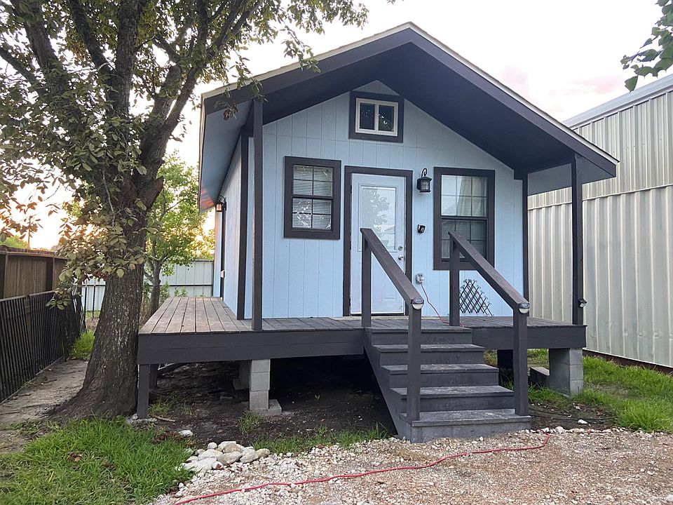 Nice wraparound porch Front and side entrance. Sweetheart of a home.