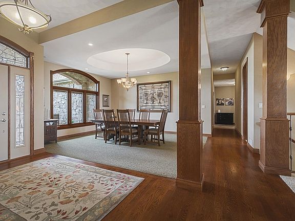 3rd image of 7283 Barngate Dr