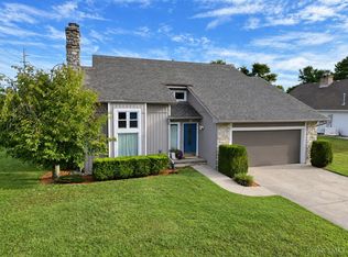 6 Pine Grove Dr, Batesville, IN 47006