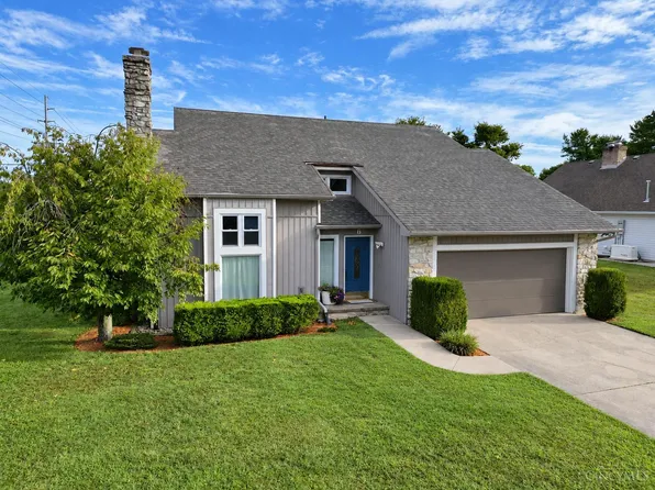 6 Pine Grove Dr, Batesville, IN 47006