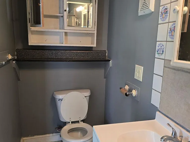 2 Richmond Hill Dr #A — Photo 6