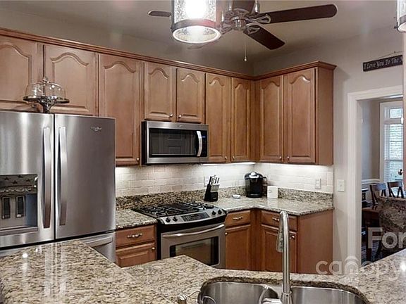 5th image of 3030 Mountain Creek Dr #33