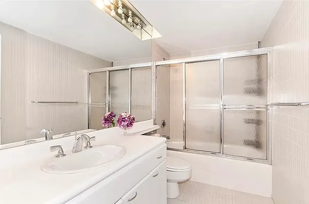 Rented by Compass | media 6