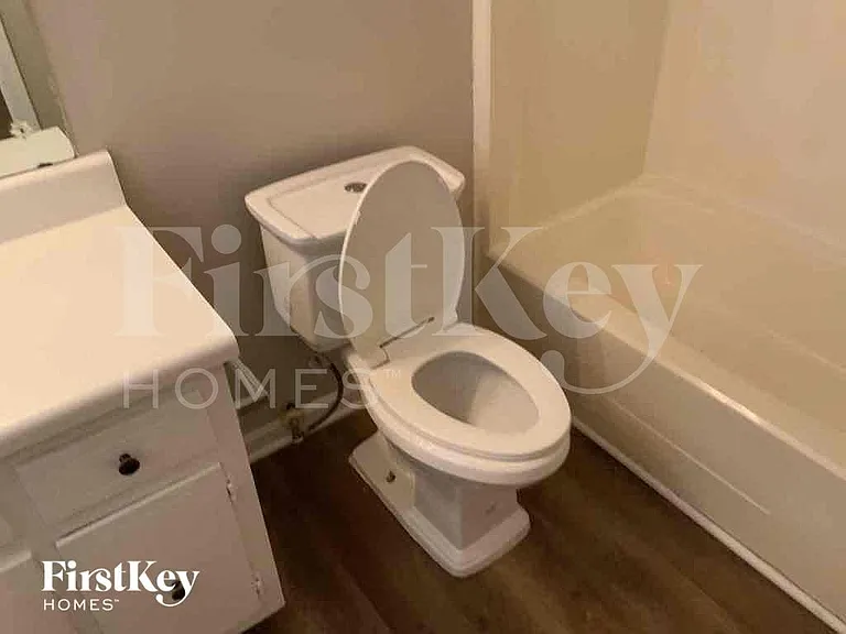 557 Rock Shadow Ct — Photo 9
