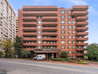 4550 N Park Ave APT 105, Chevy Chase, MD, 20815