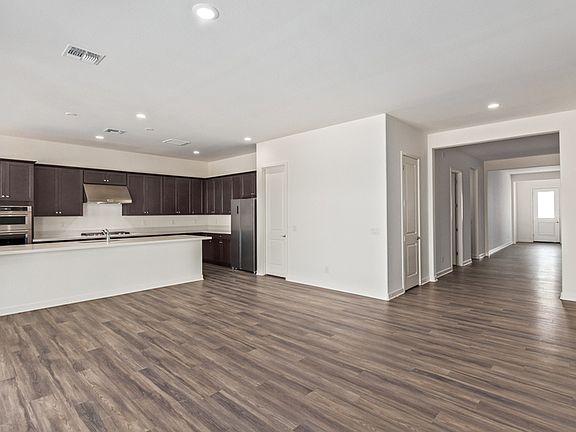 4th image of 4058 W Brass Ln