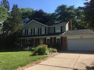 682 Spartan Dr, Rochester Hills, MI 48309