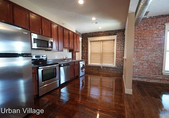 2nd image of 2934 Leavenworth St APT 102