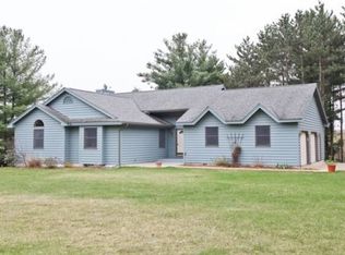 1372 Awatukee Trl, Hudson, WI 54016