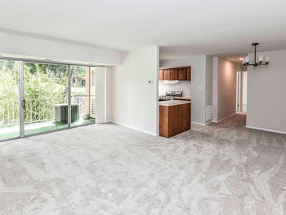 4th image of 3712 N Rosser St APT 201