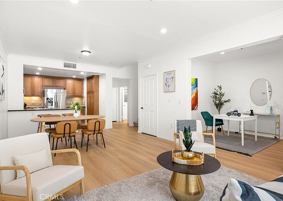 1st image of 6020 Seabluff Dr Unit 132