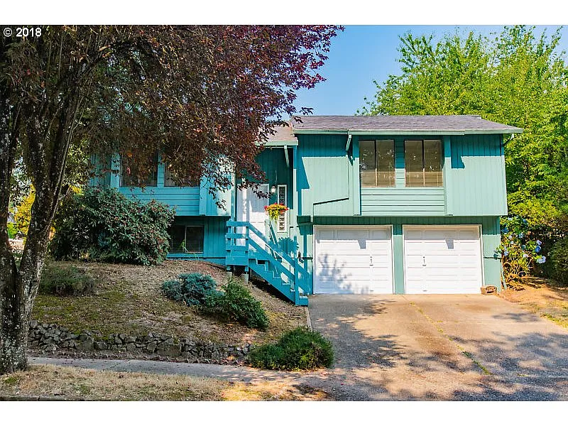 21875 SW Creek Dr photo 1