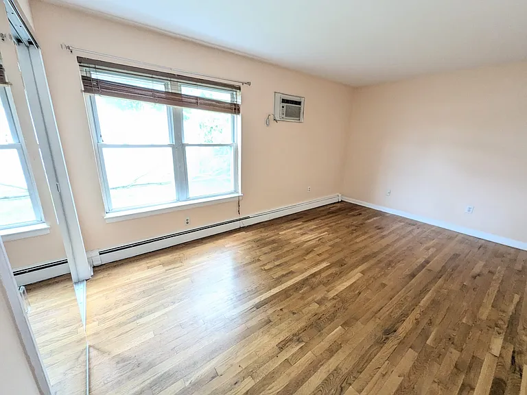 289 Main St #L — Photo 15