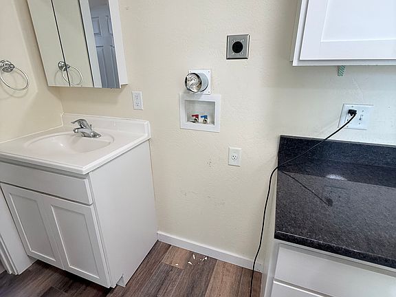 5th image of 22 N Orange St