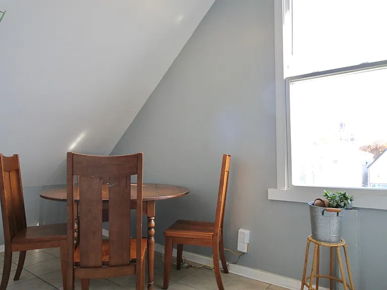2927 N Lawndale Ave #3 — Photo 5