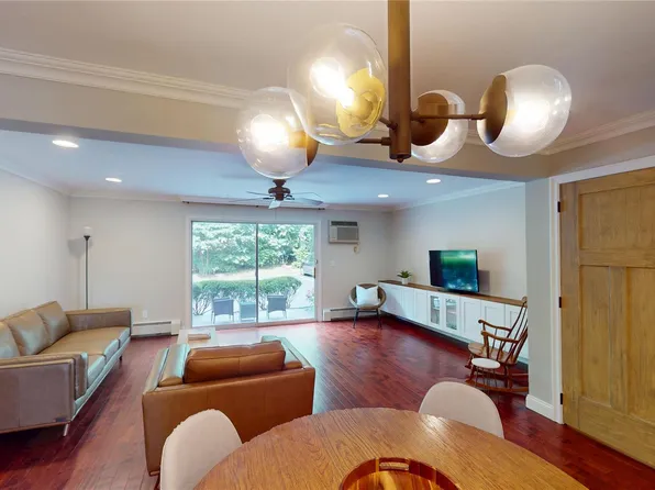 44 Yorkshire Drive, Suffern, NY 10901