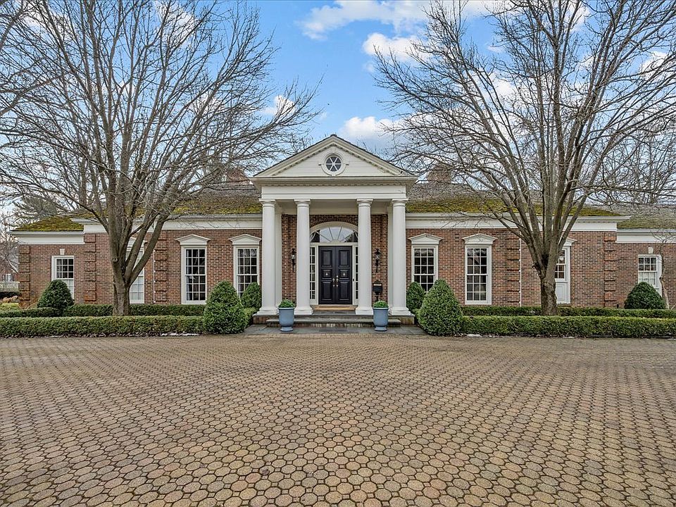 1st image of 675 E Woodland Rd